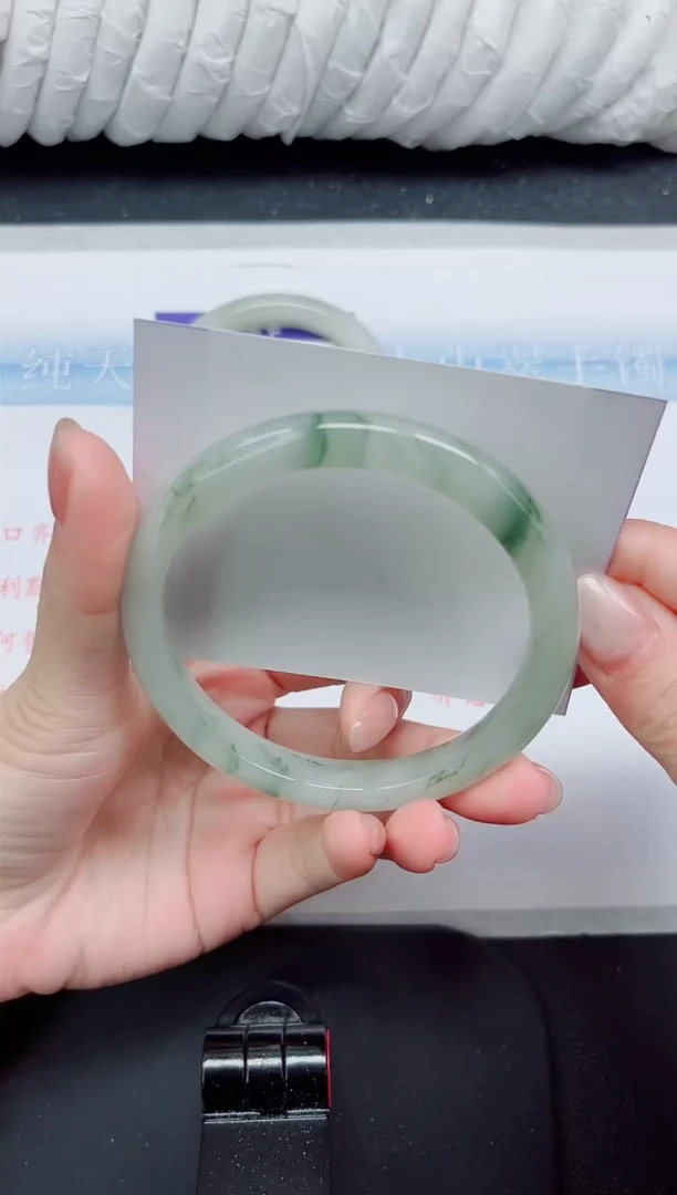 【闪购商品】石英质玉手镯未镶嵌13#62.9