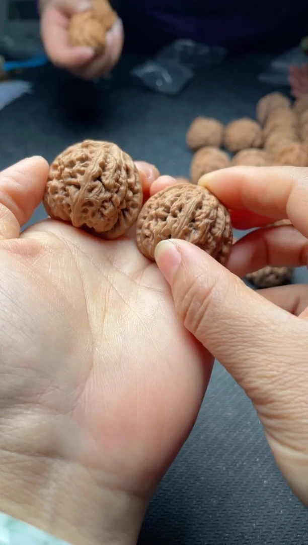 把件文玩核桃w306  红锦鲤 36尺