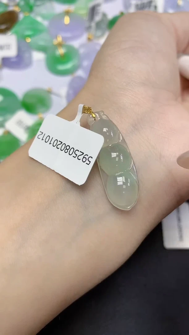 翡翠18K金镶嵌颈饰天然缅甸翡翠A货百元以上9元证书费自理