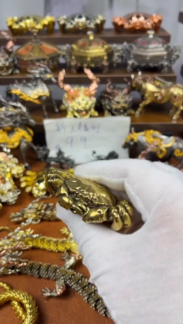 实心螃蟹黄铜摆件