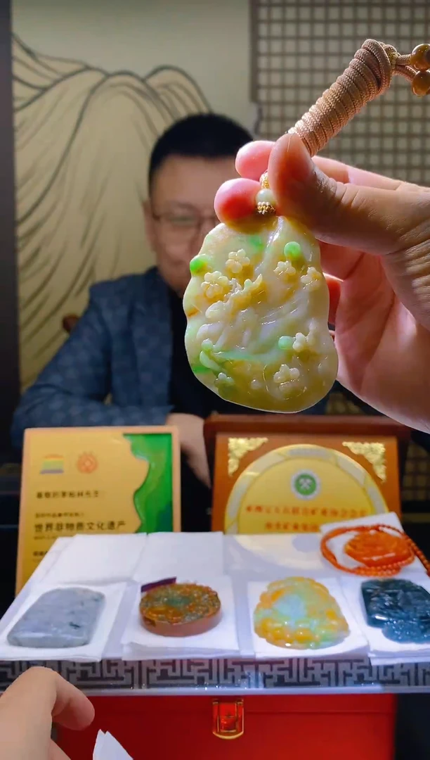 未镶嵌定制翡翠XW翡翠毛货吊坠-23