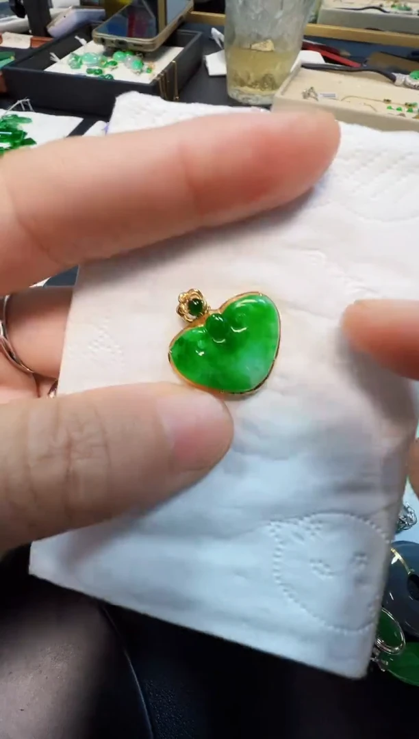 吊坠(不含链)18K金镶嵌翡翠1580