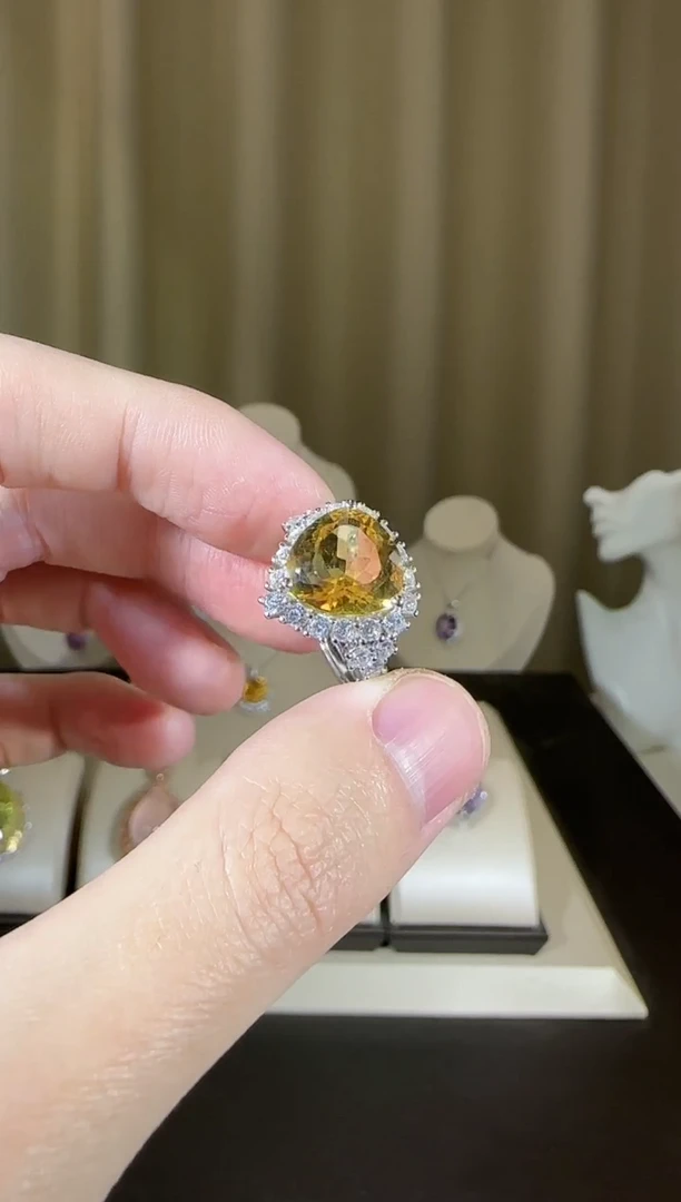 【闪购商品】黄晶戒指银S925镶嵌设计款
