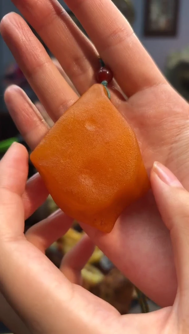 琥珀颈饰未镶嵌吊坠