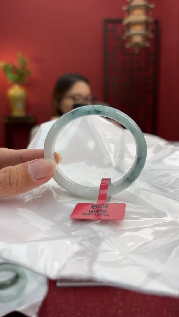 未镶嵌手镯（贵妃镯）翡翠翡翠手镯3