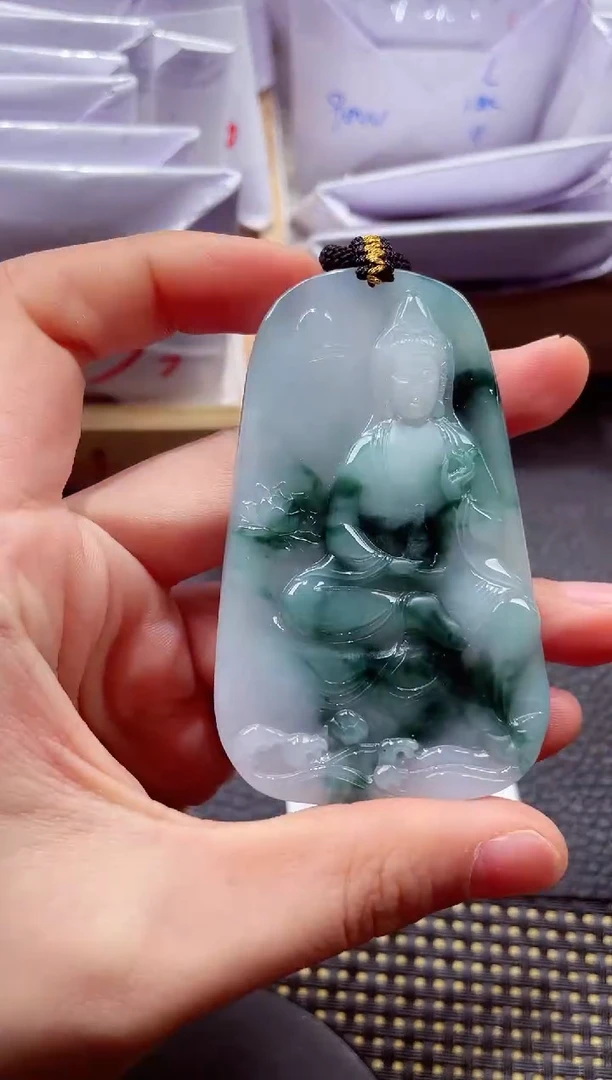 颈饰未镶嵌翡翠 000111