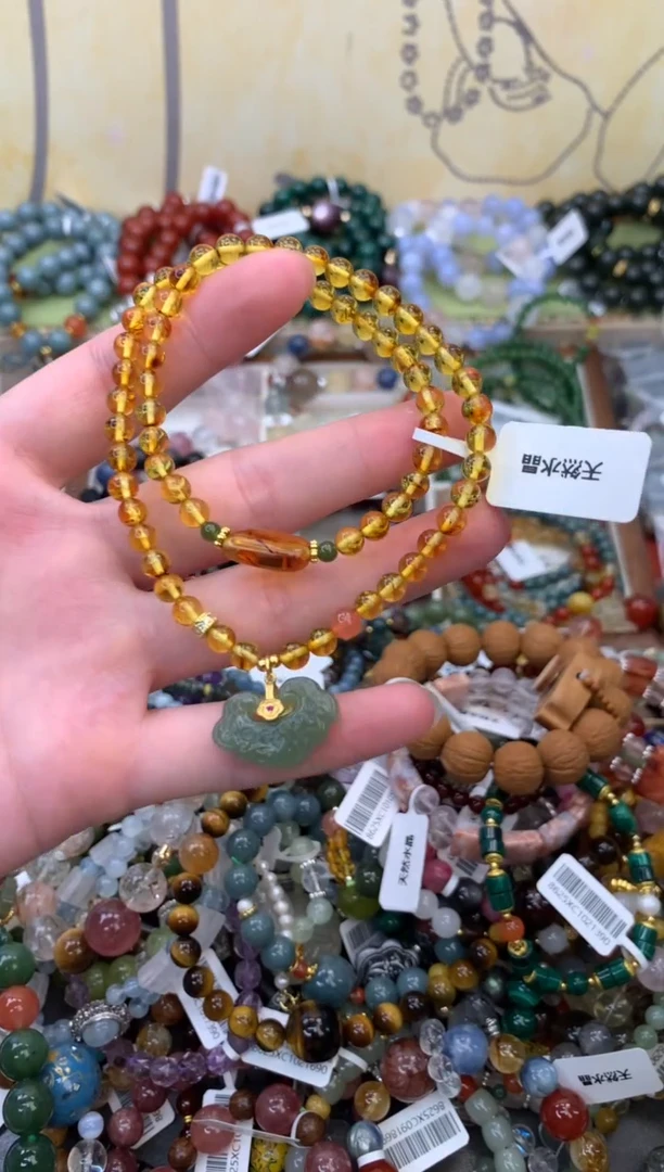 未镶嵌琥珀手饰306