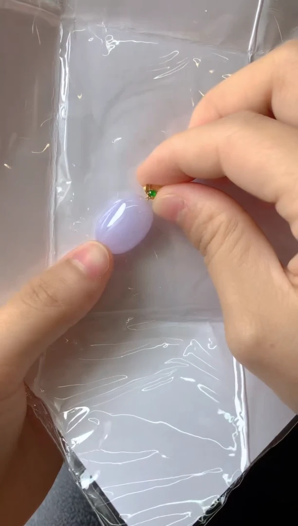 吊坠(不含链)18K金镶嵌翡翠?*果吊坠