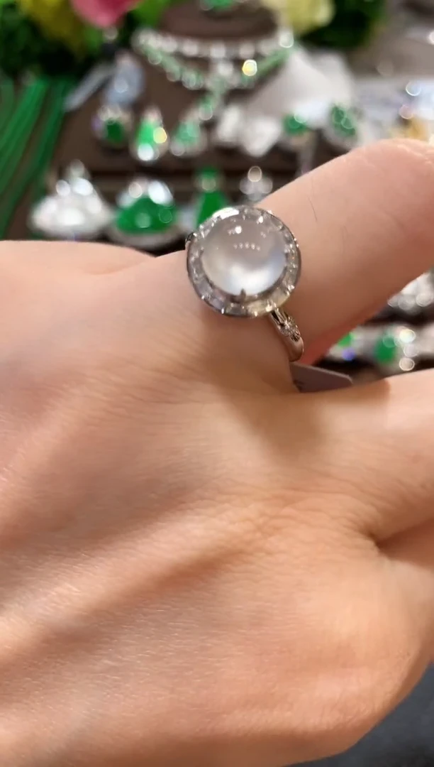 18K金镶嵌戒指翡翠z74