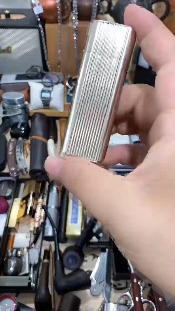 瓷片闪购商品  如图所示