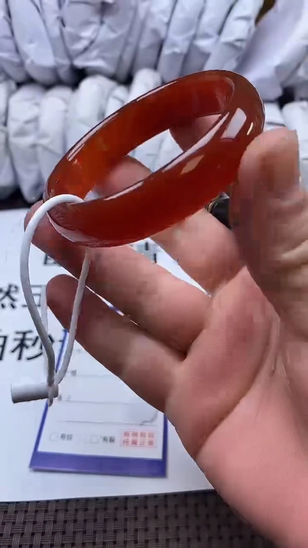 手镯玛瑙/玉髓未镶嵌42-57/8（多样性发货看清圈口下单）