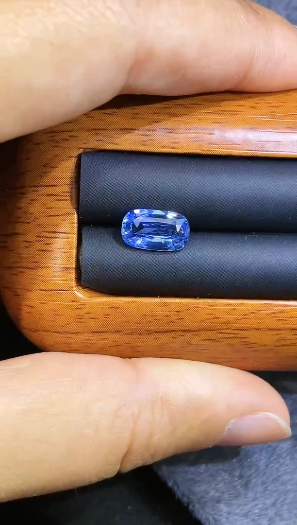 【闪购商品】定制蓝宝石定制未镶嵌2.02克拉无烧天然国际证书