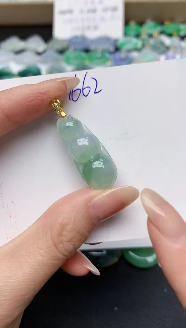 颈饰未镶嵌翡翠天然缅甸A货翡翠百元以上9元证书费自理