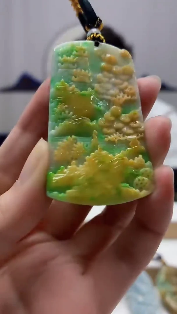 未镶嵌定制翡翠5060zm-毛货挂件7山水