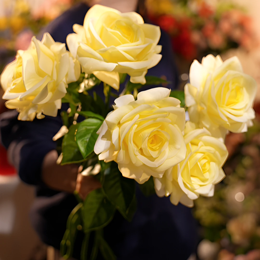 淡黄色玫瑰花 手感保湿仿真花 餐桌花 手感叶 客厅花