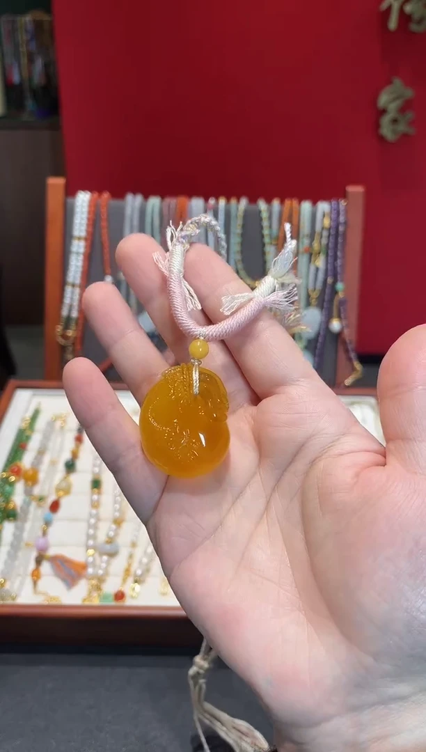 蜜蜡颈饰未镶嵌钱袋子