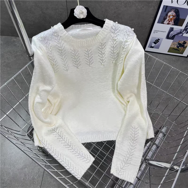 2024年重工珍珠圆领针织衫
