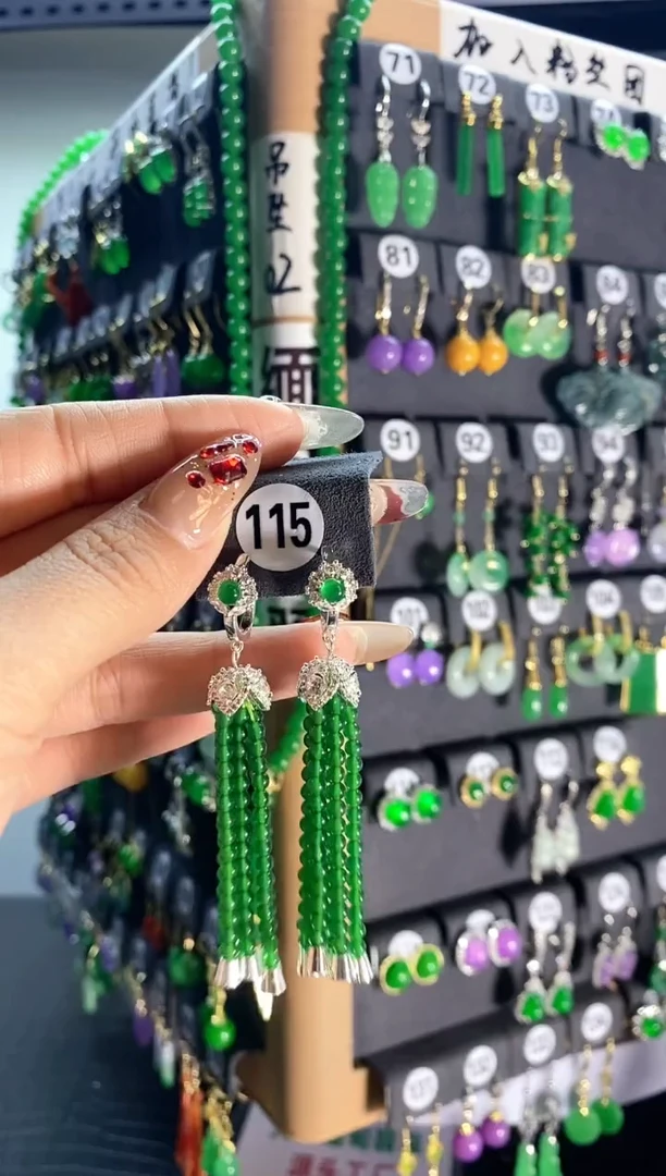 【闪购商品】翡翠耳饰银S925镶嵌115..