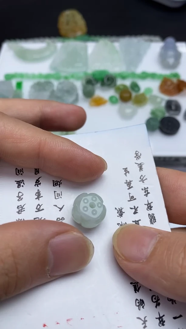 未镶嵌定制翡翠翡翠毛货~