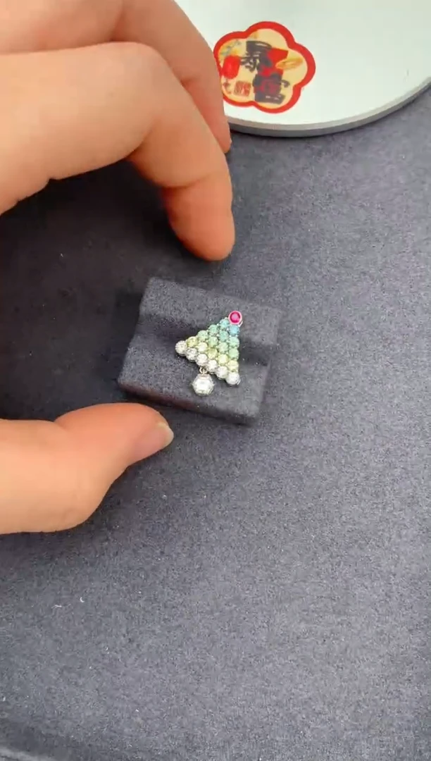 【闪购商品】彩色蓝宝石吊坠(不含链)18K金镶嵌1.4ct彩蓝宝吊坠