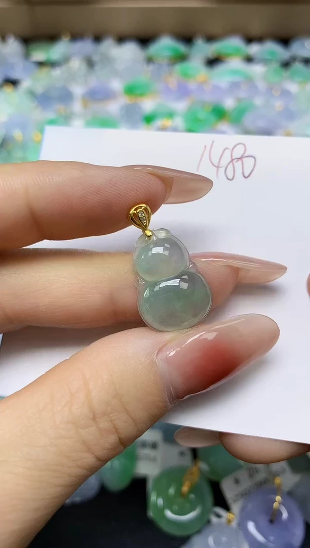 翡翠未镶嵌颈饰 天然缅甸翡翠A货