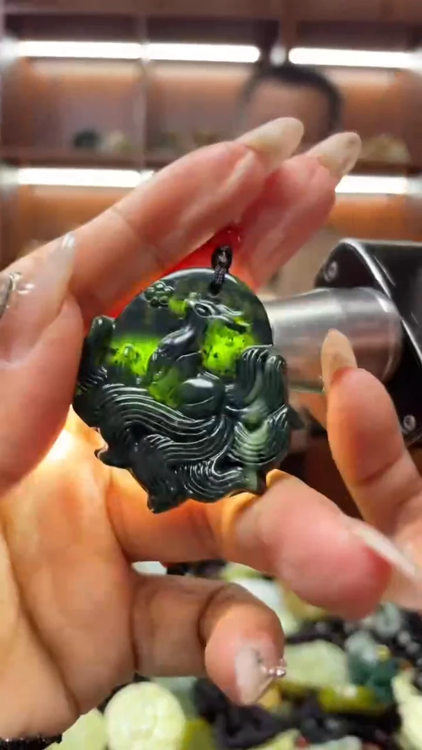 未镶嵌岫玉挂件