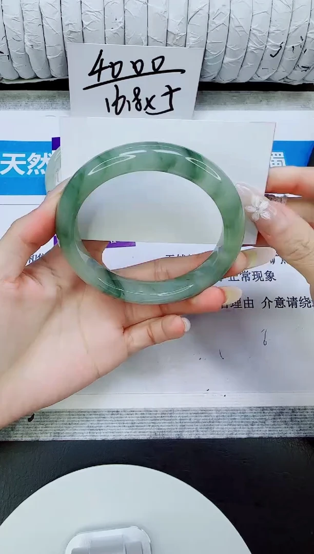 未镶嵌手镯石英质玉27/62