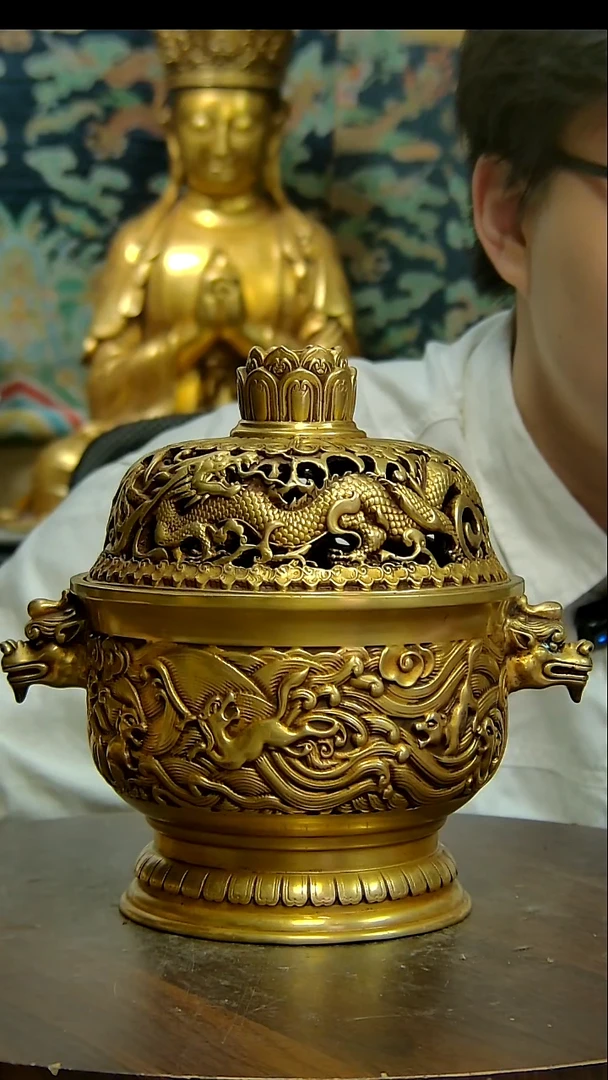 用**油铜像造像收藏炉子