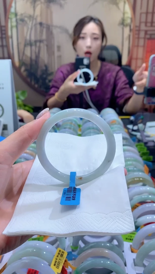 未镶嵌手镯翡翠000082894