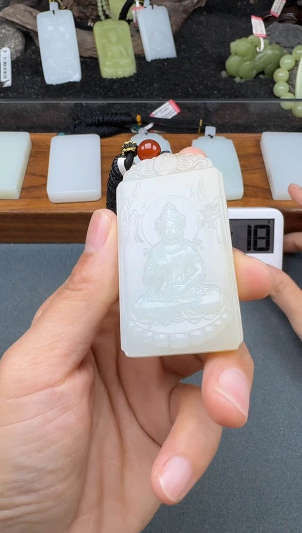 颈饰未镶嵌和田玉2