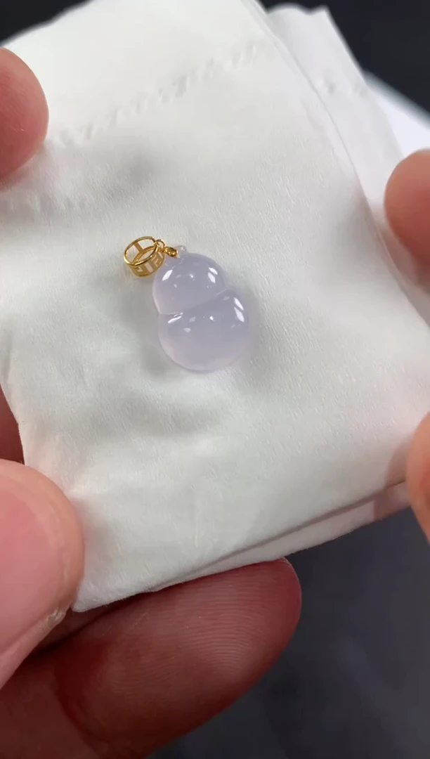 颈饰18K金镶嵌翡翠翡翠