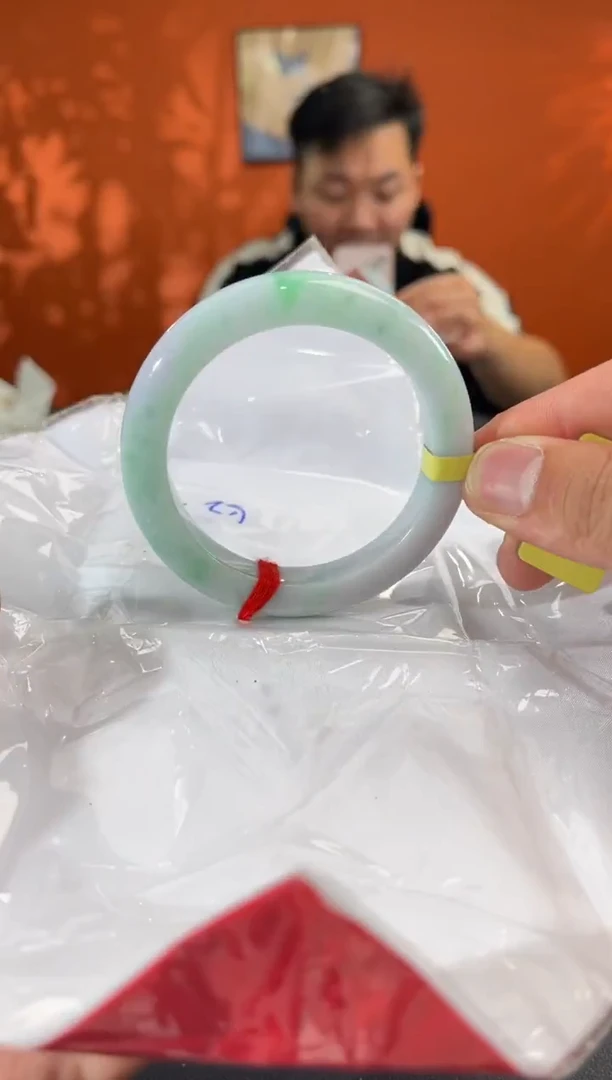 未镶嵌手镯翡翠51