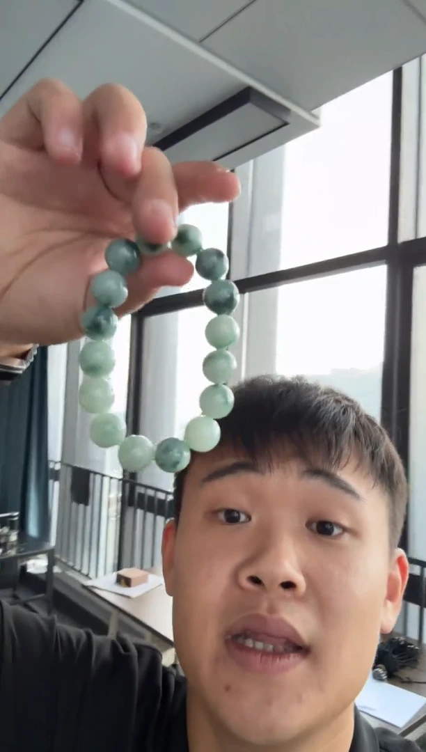 翡翠未镶嵌颈饰?***贝天然A货翡翠飘花圆珠手串 多样性发一件