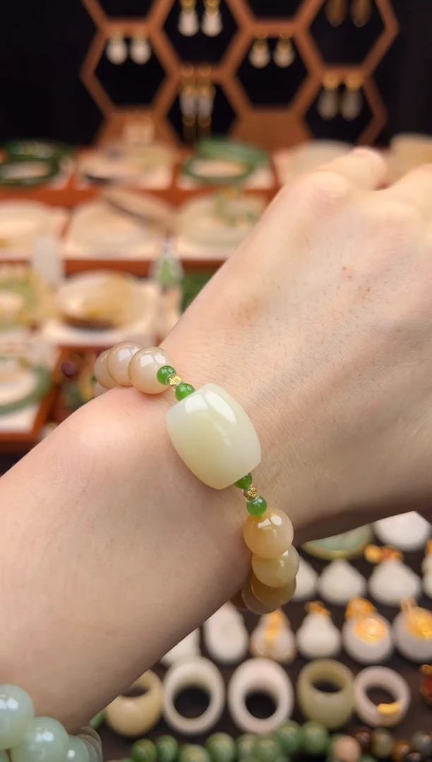 未镶嵌手链和田玉福利