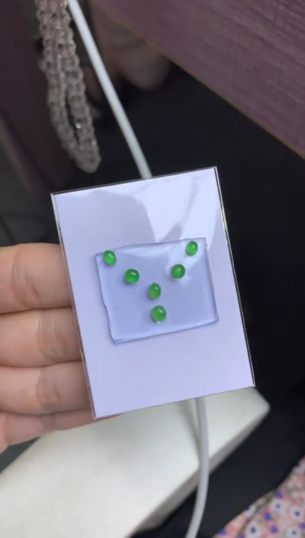 定制翡翠未镶嵌毛货