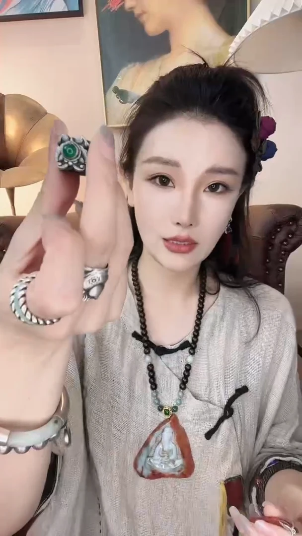 翡翠未镶嵌项链W****ᵗ翡翠A924
