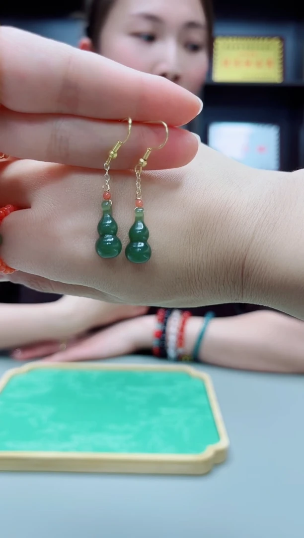 未镶嵌和田玉耳饰2222