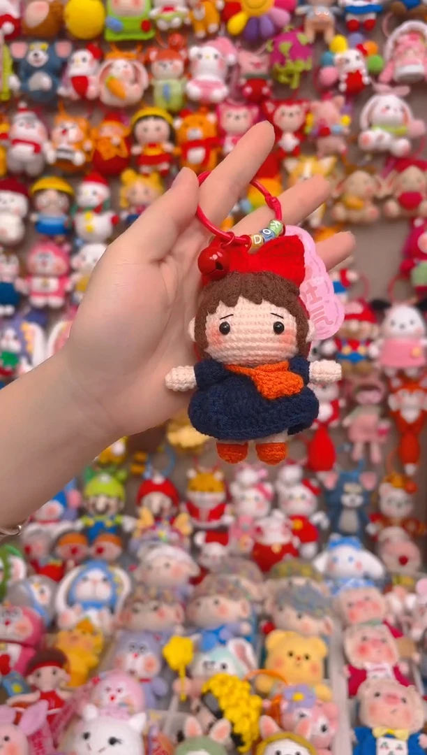纯手工制作毛线钩织成品琪琪女孩