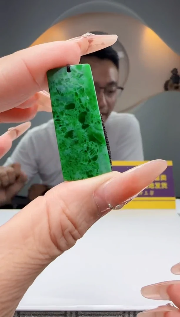 未镶嵌定制翡翠Q61998翡翠