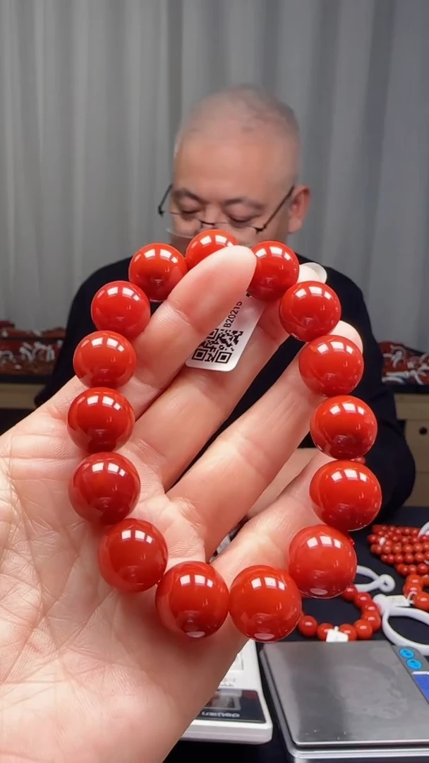 未镶嵌多样性发一件南红玛瑙【高货】牛血红15mm保山圆珠单圈