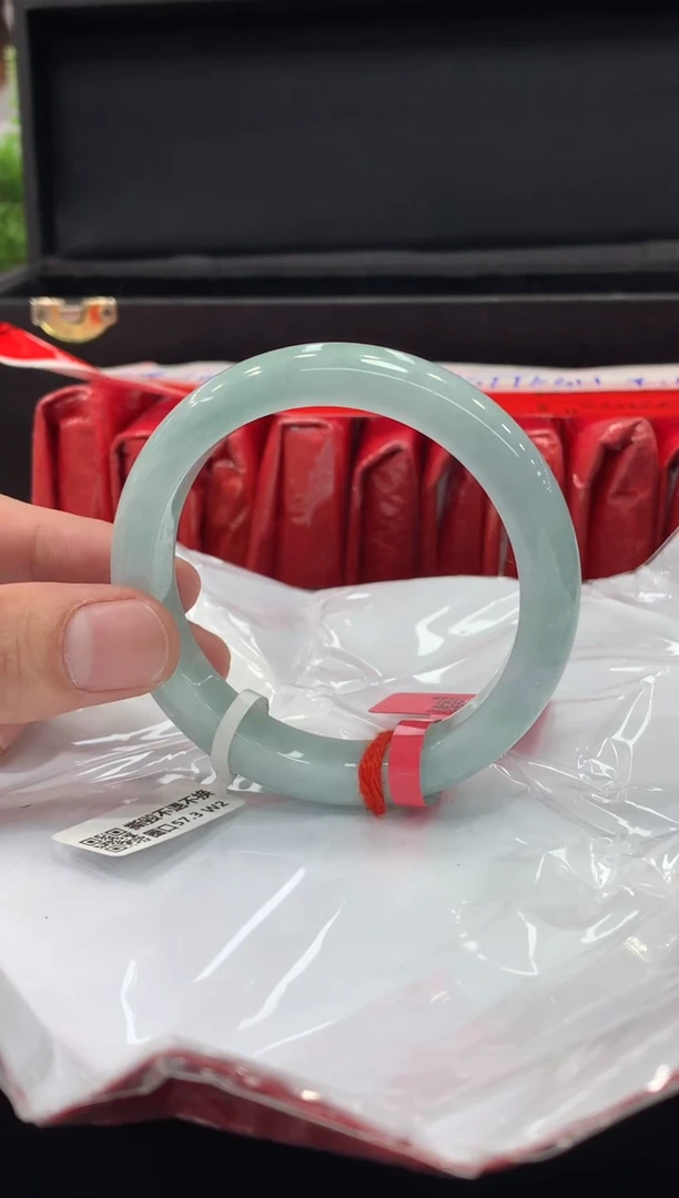 未镶嵌手镯翡翠翡翠手镯