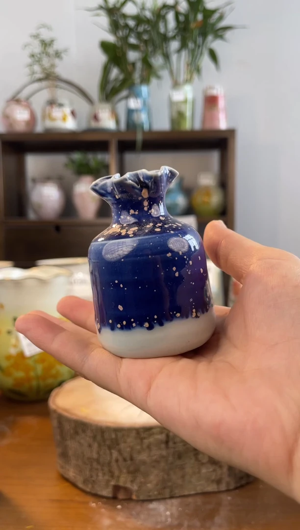 景德镇手绘陶瓷花瓶