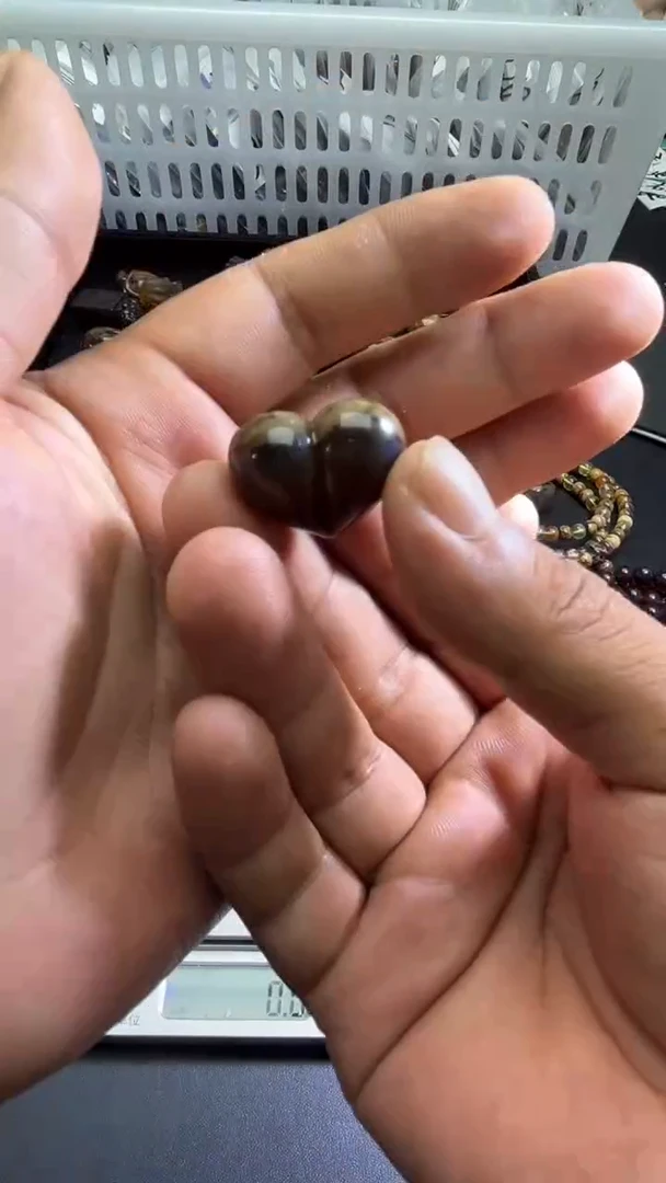 裸石琥珀未镶嵌71