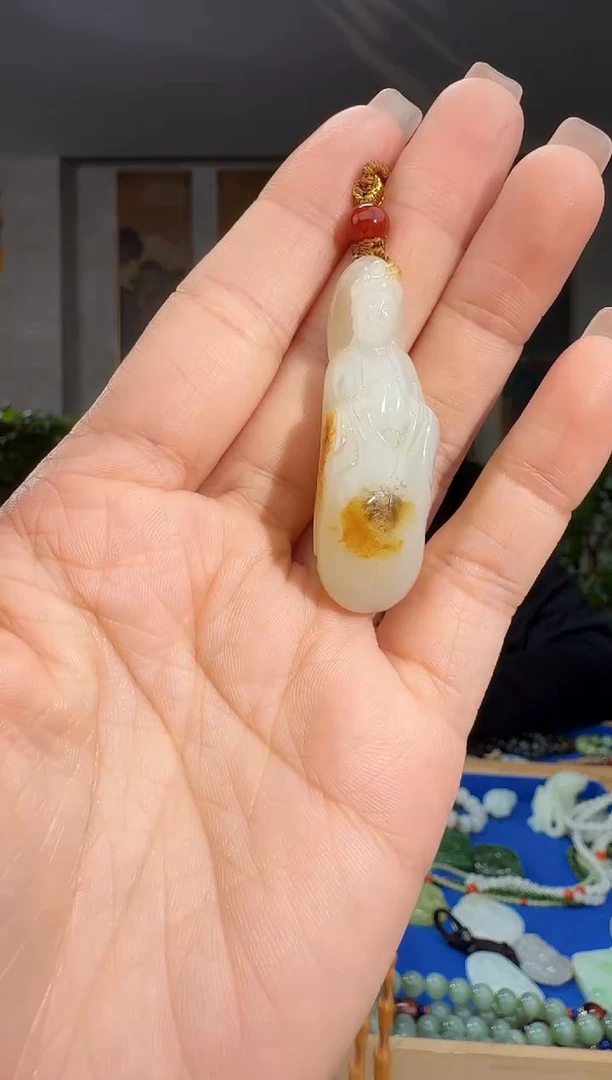 颈饰未镶嵌和田玉拍一发一