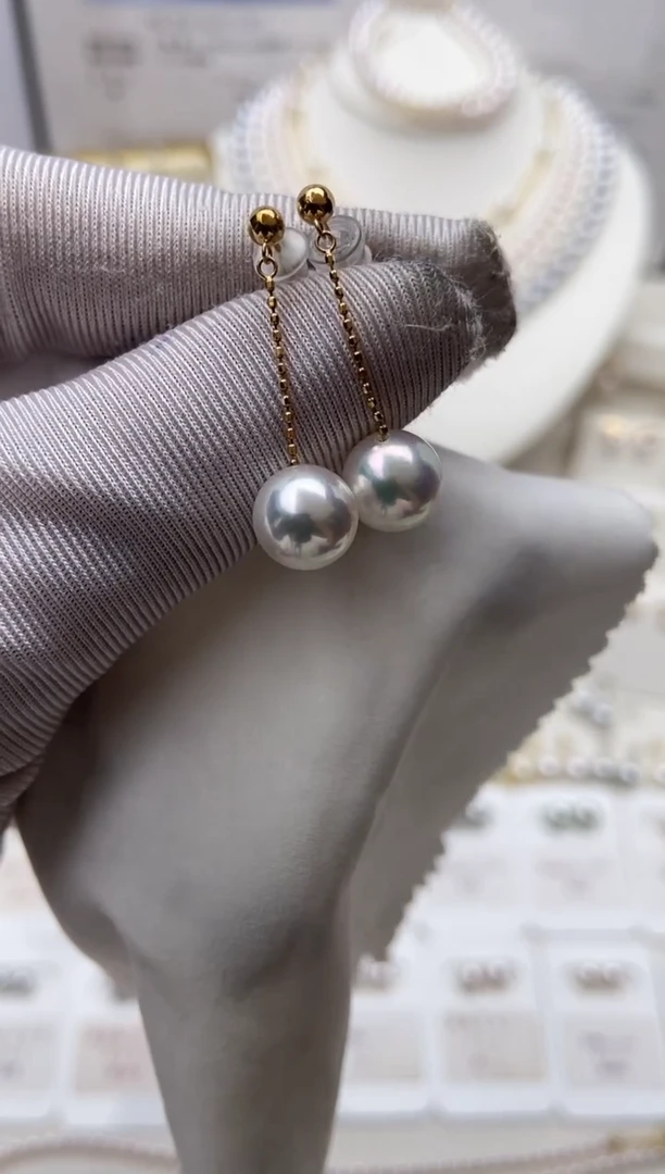 18K金镶嵌耳饰海水珍珠特选风再吹耳饰