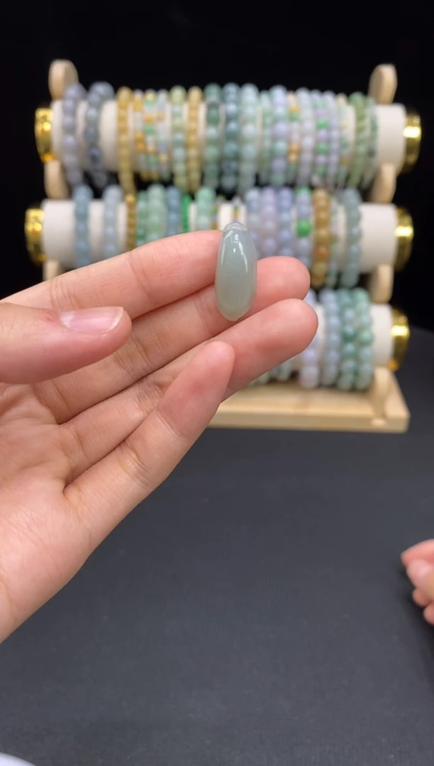 翡翠未镶嵌吊坠(不含链)00002215