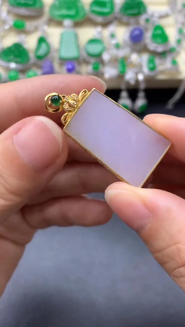 颈饰18K金镶嵌翡翠410中国好珍宝