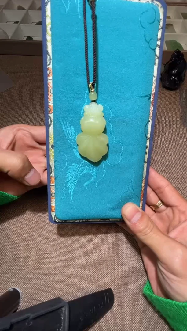 吊坠(不含链)未镶嵌和田玉吊坠