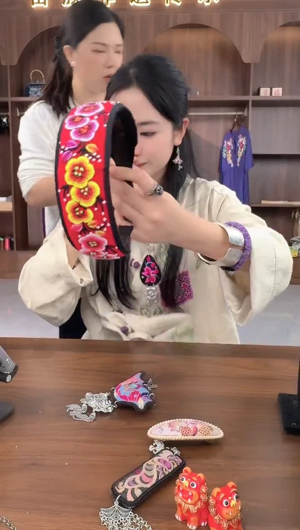 织绣扶光苗绣传承66