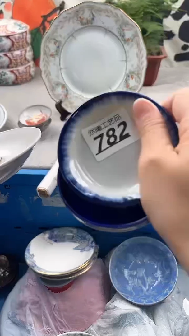 瓷片782